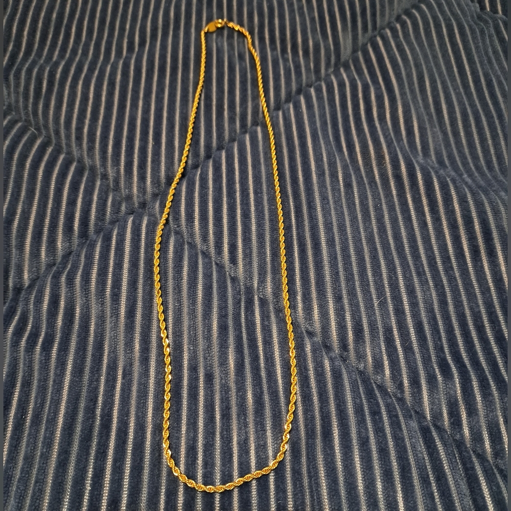 Elegant Gold Rope Chain Necklace 23 Inches